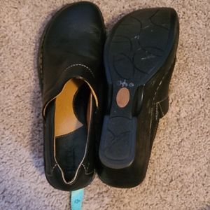 Born black leather wedge clogs size 10